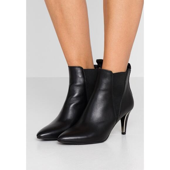 DKNY Chic Black Leather Alani Booties Sz 8 Pointed Toe Stilleto Heel Sleek - Picture 2 of 11